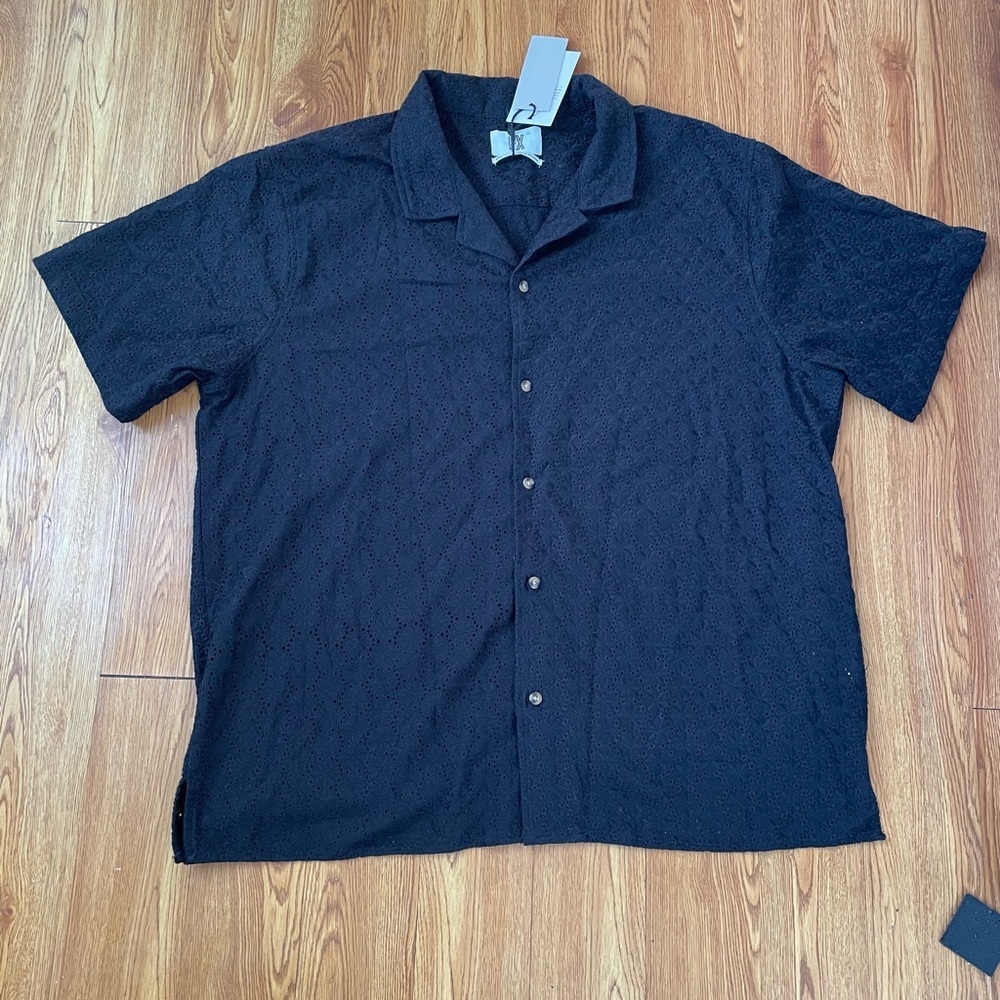 PX textured eyelet camp collar short sleeve shirt